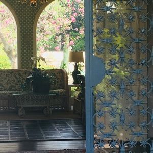 Meet your Posher, Cj